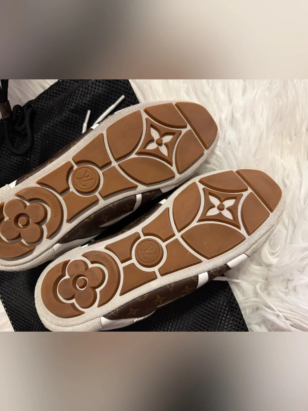 Monogram Calfskin Womens LV Sneakerina White size 37